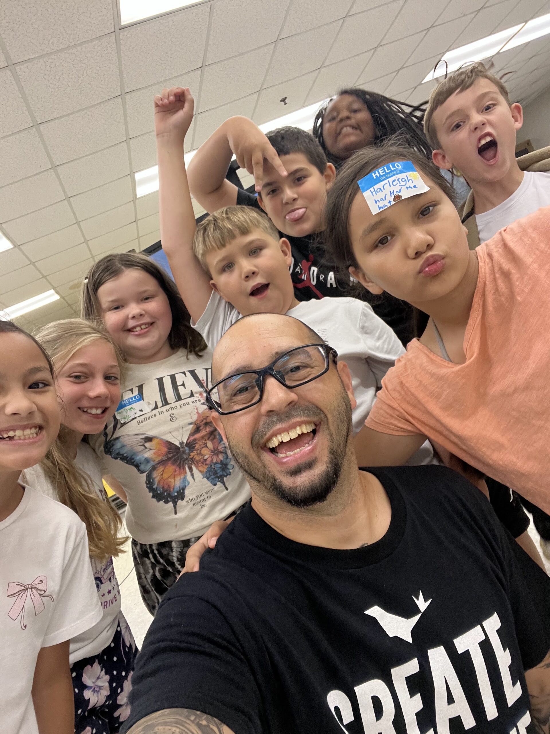 Resiliency Elementary Speaker Eddie Cortés for Resilience programs for schools